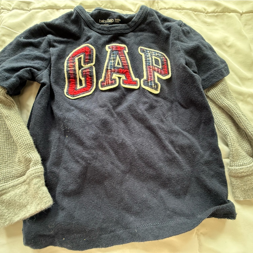 Gap Cotton long sleeve layered look Tee with plaid GAP Logo Navy blue